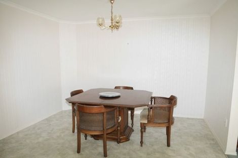 Photo of property in 9 Greenaway Road, Waikanae, 5036