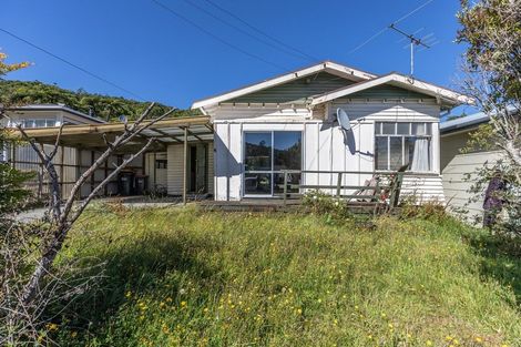 Photo of property in 6 Rochfort Street, Greymouth, 7805