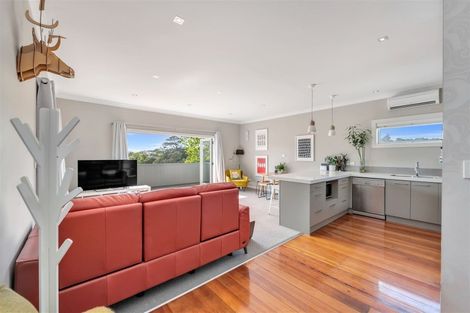 Photo of property in 3 John Gill Road, Cockle Bay, Auckland, 2014