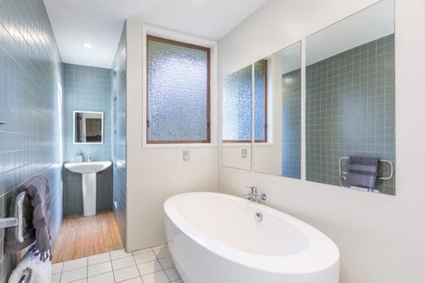 Photo of property in 297 Titirangi Road, Titirangi, Auckland, 0604