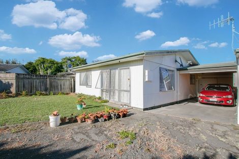Photo of property in 82 Wynyard Crescent, Tamatea, Napier, 4112