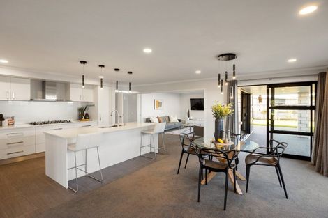 Photo of property in 18 Teatree Close, Huntington, Hamilton, 3210