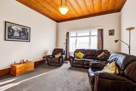 Photo of property in 30 Argyle Street, Hawera, 4610