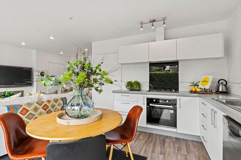 Photo of property in 2/110 Leinster Road, Merivale, Christchurch, 8014