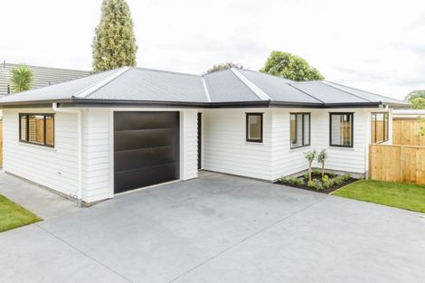 Photo of property in 23 Quinn Road, Levin, 5510