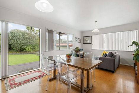 Photo of property in 10 Japonica Drive, Beach Haven, Auckland, 0626