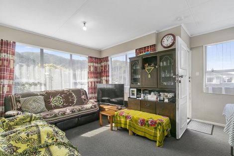 Photo of property in 15a Pencarrow Crescent, Wainuiomata, Lower Hutt, 5014