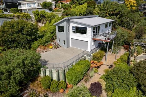 Photo of property in 18 Maffeys Road, Mount Pleasant, Christchurch, 8081