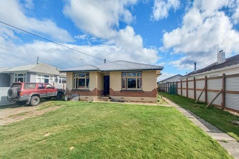 Photo of property in 21 Main Road, Tuatapere, 9620