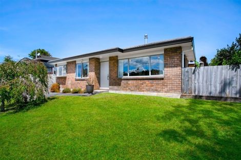 Photo of property in 120 Glen Road, Ranui, Auckland, 0612