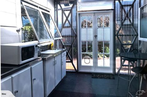 Photo of property in 15 Roadley Avenue, Sunnyhills, Auckland, 2010