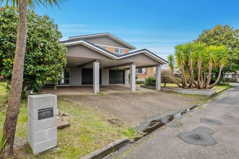 Photo of property in 18 Luxor Place, Pomare, Rotorua, 3015