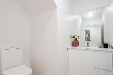 Photo of property in 4/23 Charlenne Close, Ranui, Auckland, 0612