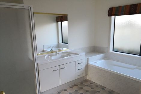 Photo of property in 6 Newfield Drive, Fairview Downs, Hamilton, 3214