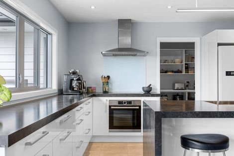 Photo of property in 20 Maffeys Road, Mount Pleasant, Christchurch, 8081