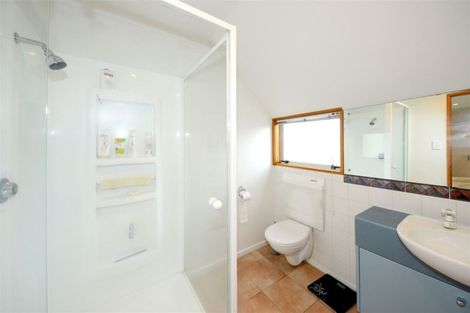 Photo of property in 16 Huntingdon Place, Avonhead, Christchurch, 8042