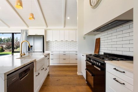 Photo of property in 136 Kereru Road, Maraekakaho, 4171