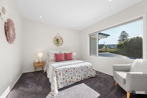 Photo of property in 2a Bloomfield Terrace, Hutt Central, Lower Hutt, 5010