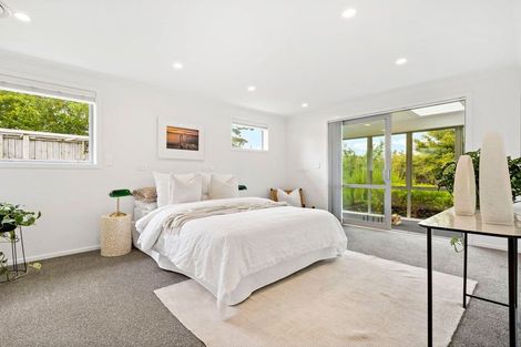 Photo of property in 21 Eric Farley Drive, Kumeu, 0810