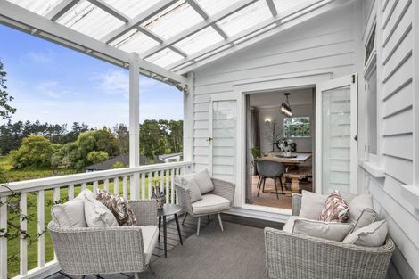 Photo of property in 102 Matua Road, Huapai, Kumeu, 0810