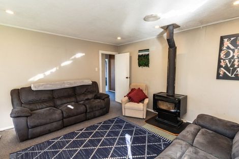 Photo of property in 1 Tiroiti Grove, Stokes Valley, Lower Hutt, 5019