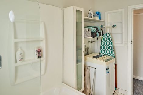 Photo of property in 75a Pirie Street, Mount Victoria, Wellington, 6011