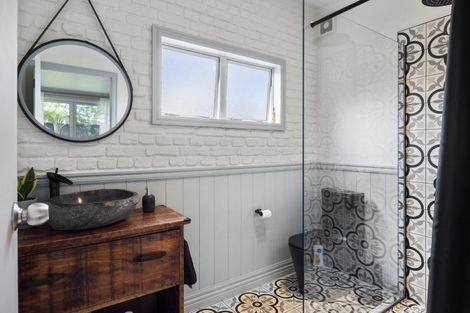 Photo of property in 326 South Road, Hawera, 4610