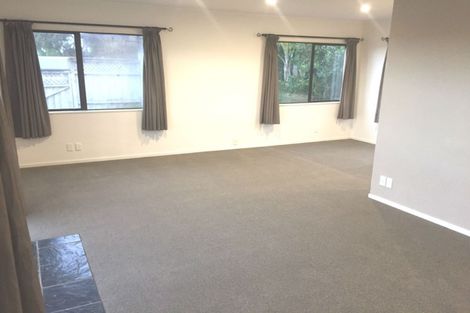 Photo of property in 9a Ngahere Views, Orewa, 0931