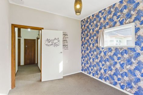 Photo of property in 18 Hannan Street, Levin, 5510