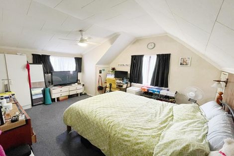 Photo of property in 37 Borich Road, Sunnyvale, Auckland, 0612