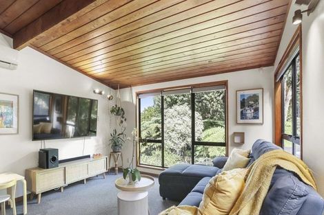 Photo of property in 23 Victory Road, Laingholm, Auckland, 0604