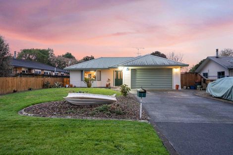 Photo of property in 1 Coolen Place, Tuakau, 2121