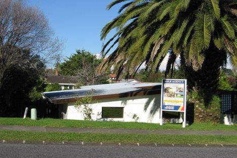 Photo of property in 30 Sorrel Crescent, Bucklands Beach, Auckland, 2012