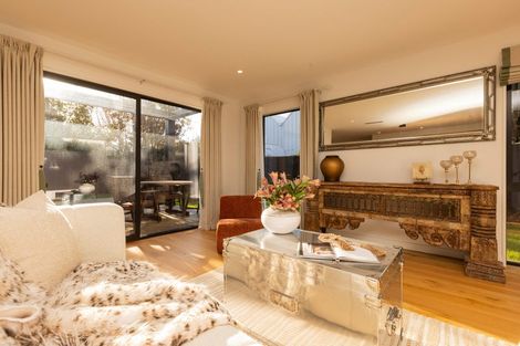 Photo of property in 4/146 Straven Road, Fendalton, Christchurch, 8014