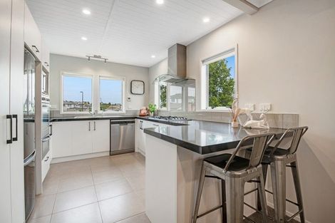 Photo of property in 115 Parkview Drive, Gulf Harbour, Whangaparaoa, 0930