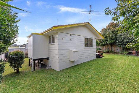 Photo of property in 2/21b Mildmay Road, Henderson, Auckland, 0610