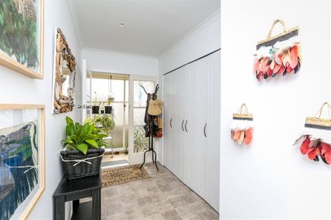 Photo of property in 264a Courtenay Street, Strandon, New Plymouth, 4312