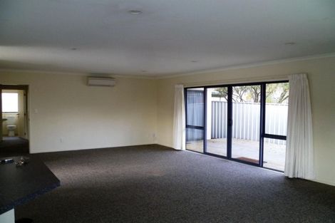 Photo of property in 6 Bennelong Place, Havelock North, 4130