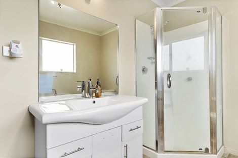 Photo of property in 56 Charles Street, Carterton, 5713