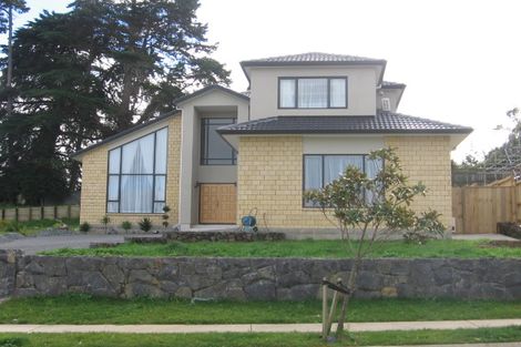 Photo of property in 56 Coachman Drive, Flat Bush, Auckland, 2016