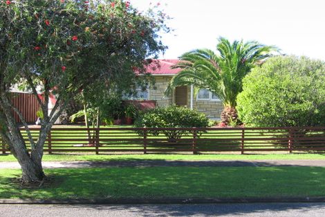 Photo of property in 8 Mangos Place, Pakuranga, Auckland, 2010