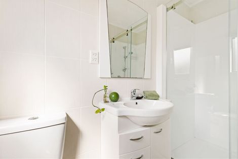 Photo of property in 1/46 Yeovil Road, Te Atatu Peninsula, Auckland, 0610