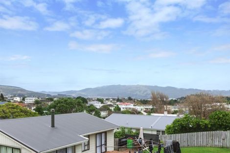 Photo of property in 17 Kalingo Street, Waitangirua, Porirua, 5024