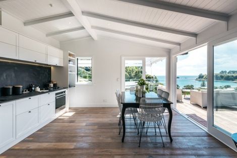 Photo of property in 31 Miro Road, Palm Beach, Waiheke Island, 1081
