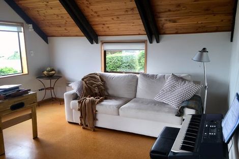 Photo of property in 136a Major Hornbrook Road, Mount Pleasant, Christchurch, 8081