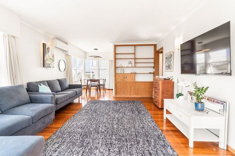 Photo of property in 1/11 Onepoto Road, Hauraki, Auckland, 0622