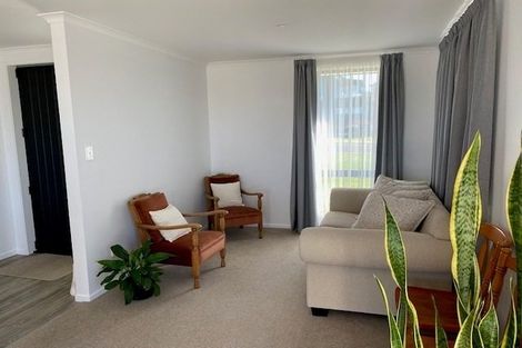 Photo of property in 51 Bert Wall Drive, Omokoroa, 3114
