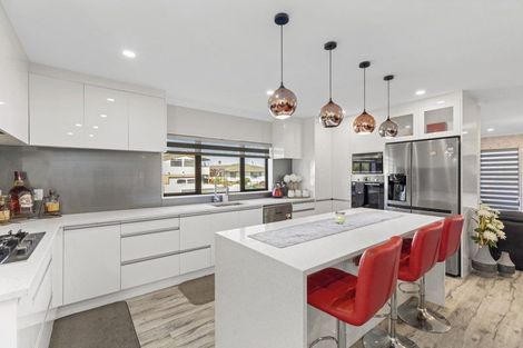 Photo of property in 14a Charntay Avenue, Clover Park, Auckland, 2019