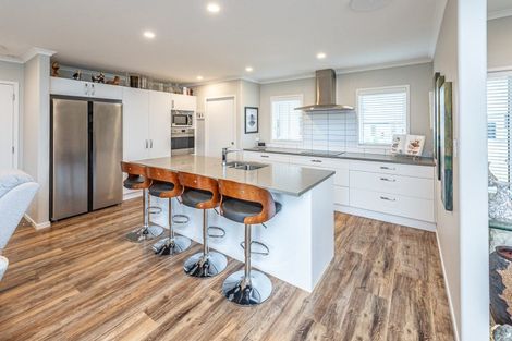 Photo of property in 34 Tirimoana Place, Otamatea, Whanganui, 4501