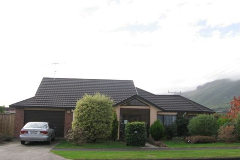 Photo of property in 1 Sylvan Avenue, Waikanae, 5036